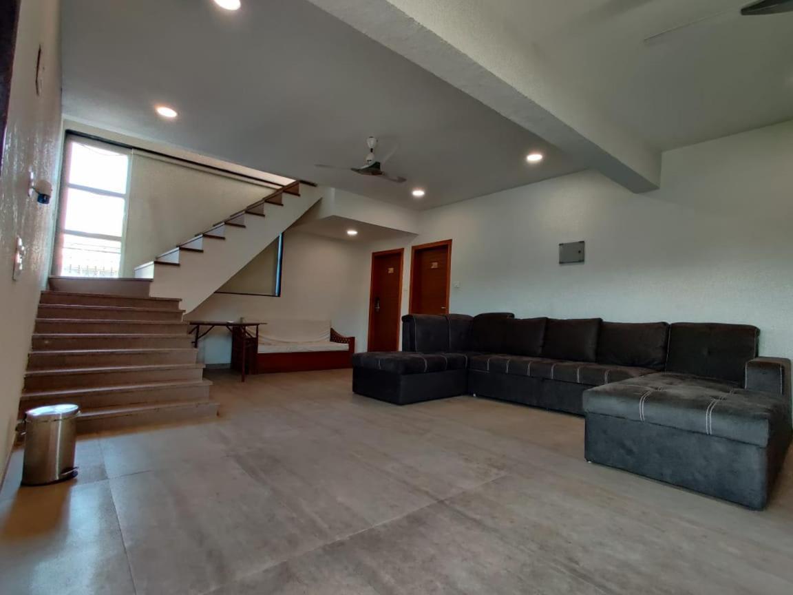 Wood Stock Acres Villa Resort Тхане Екстер'єр фото